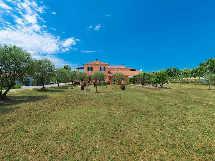 Апартаменты Apartman Sani Пула